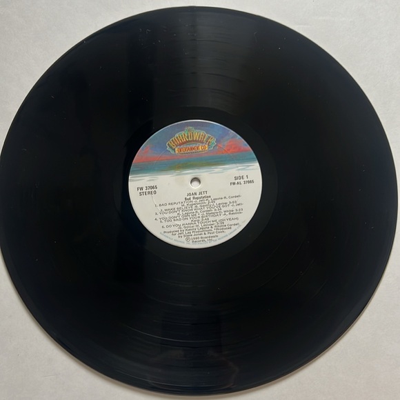 Joan Jett - bad reputation - vintage vinyl record condition is VG - Picture 3 of 6